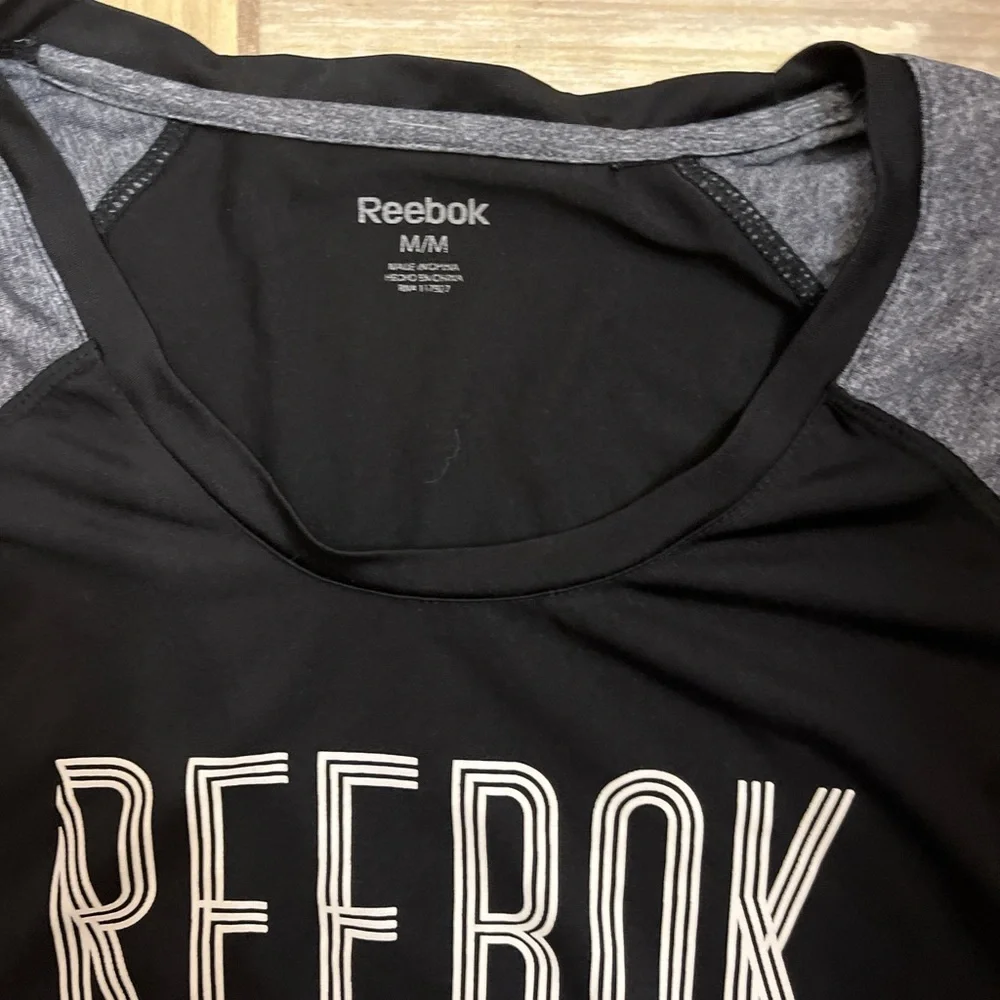 Reebook - Picture 3 of 3